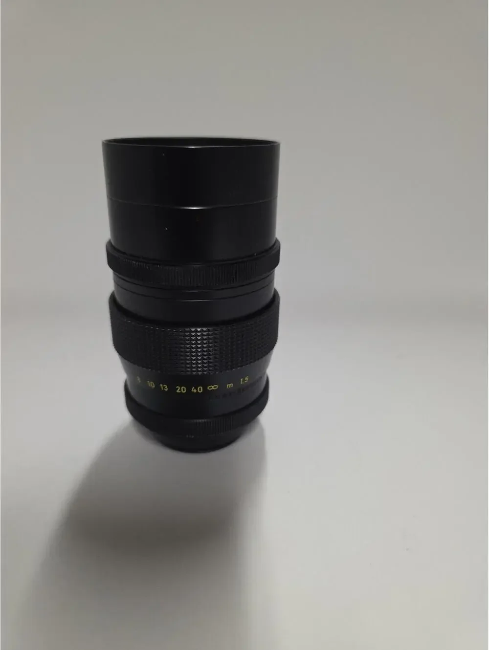 M42 Pentacon 2.8/135mm lens for M42 Mount Serial number 0402 of K. Rademaker col